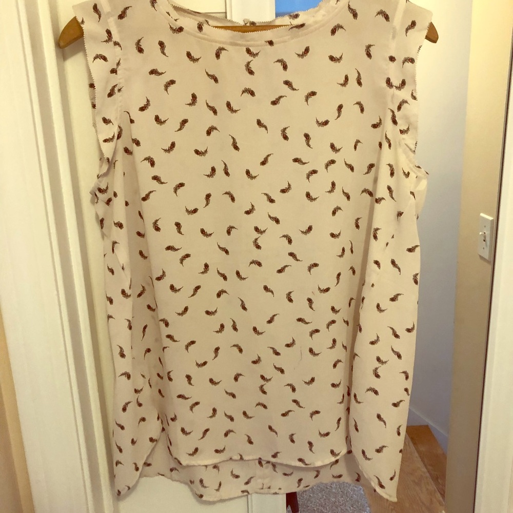 Loft blouse with feather design